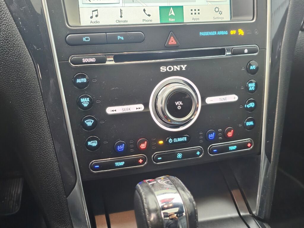 Used 2018 Ford Explorer Sport w/ Equipment Group 401A image 35