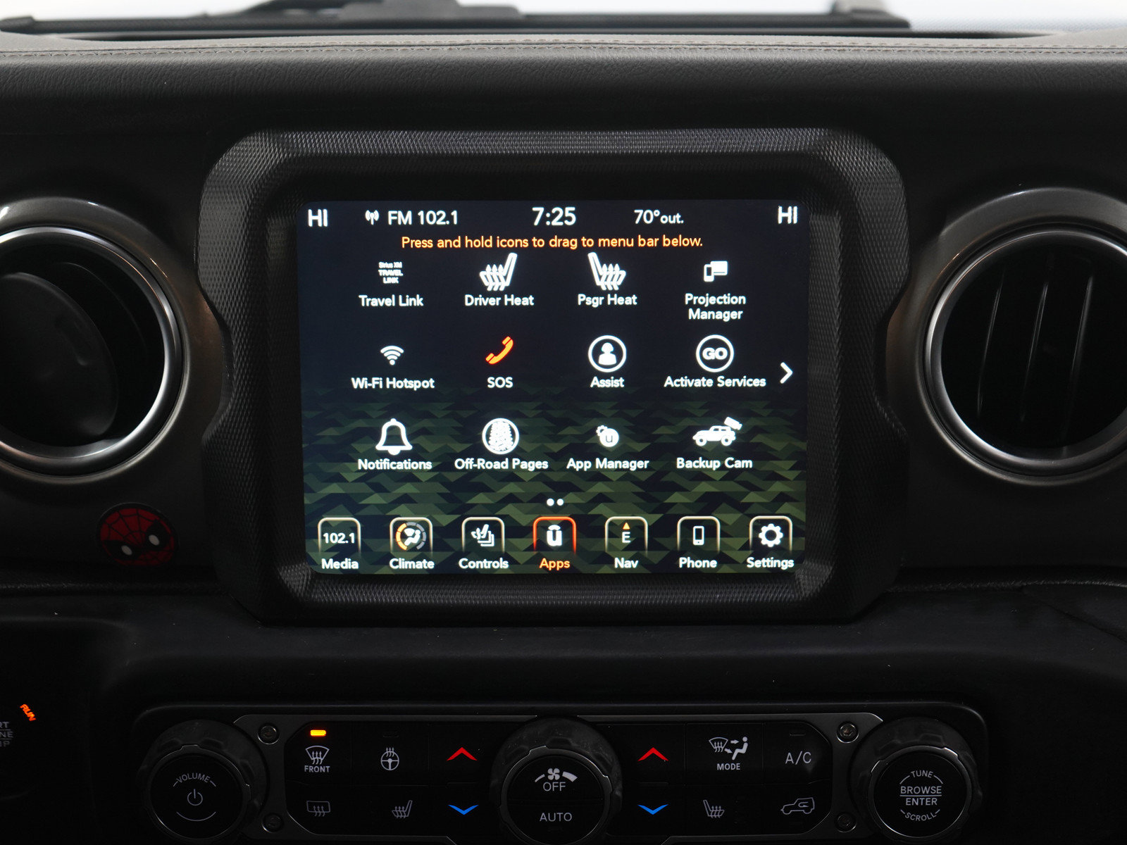 Used 2022 Jeep Wrangler Unlimited Sahara w/ Dual Top Group AWD/4WD image 16