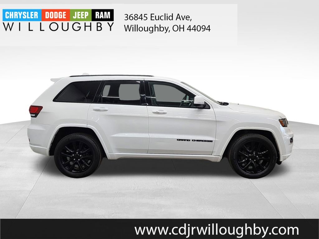 Used 2019 Jeep Grand Cherokee Altitude image 4
