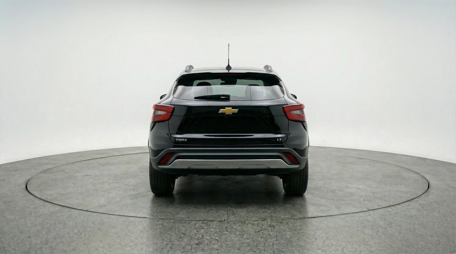 Used 2025 Chevrolet Trax LT w/ LT Convenience Package FWD image 7