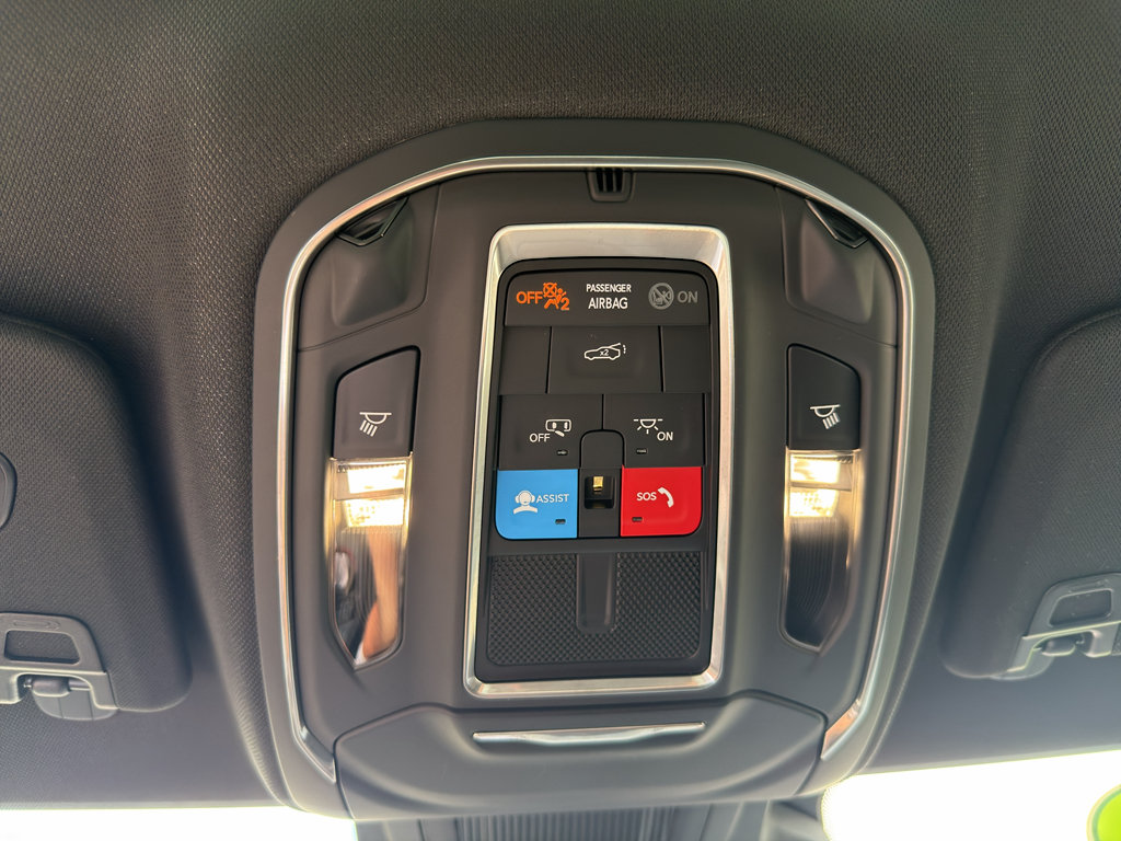 Used 2024 Dodge Charger Daytona R/T w/ Plus Group AWD/4WD image 22