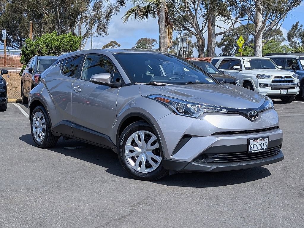 Used 2019 Toyota C-HR LE image 4