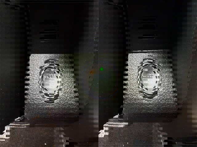 Used 2021 Ford Expedition Limited image 23