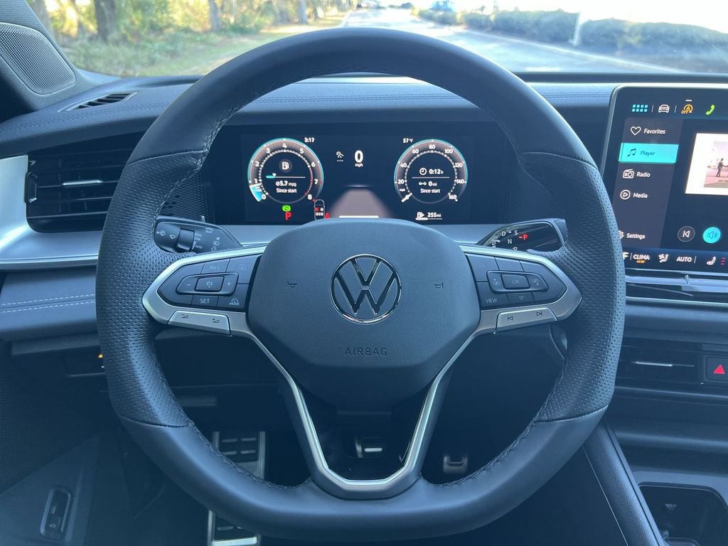 New 2026 Volkswagen Tiguan SE R-Line image 14