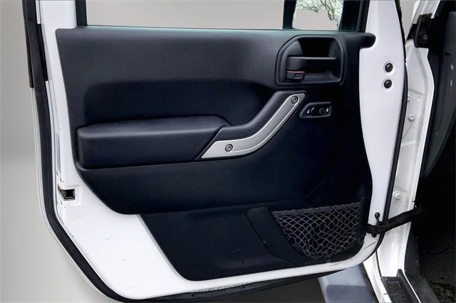 Used 2017 Jeep Wrangler Unlimited Sahara w/ Dual Top Group image 17