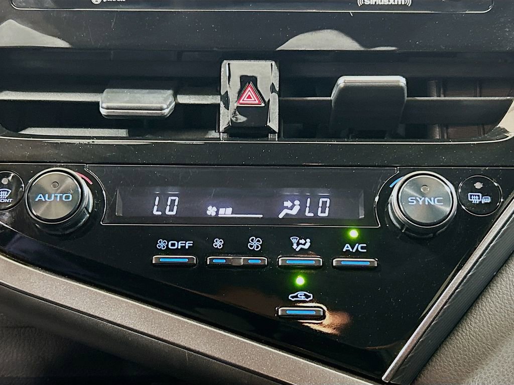 Used 2024 Toyota Camry SE FWD image 13