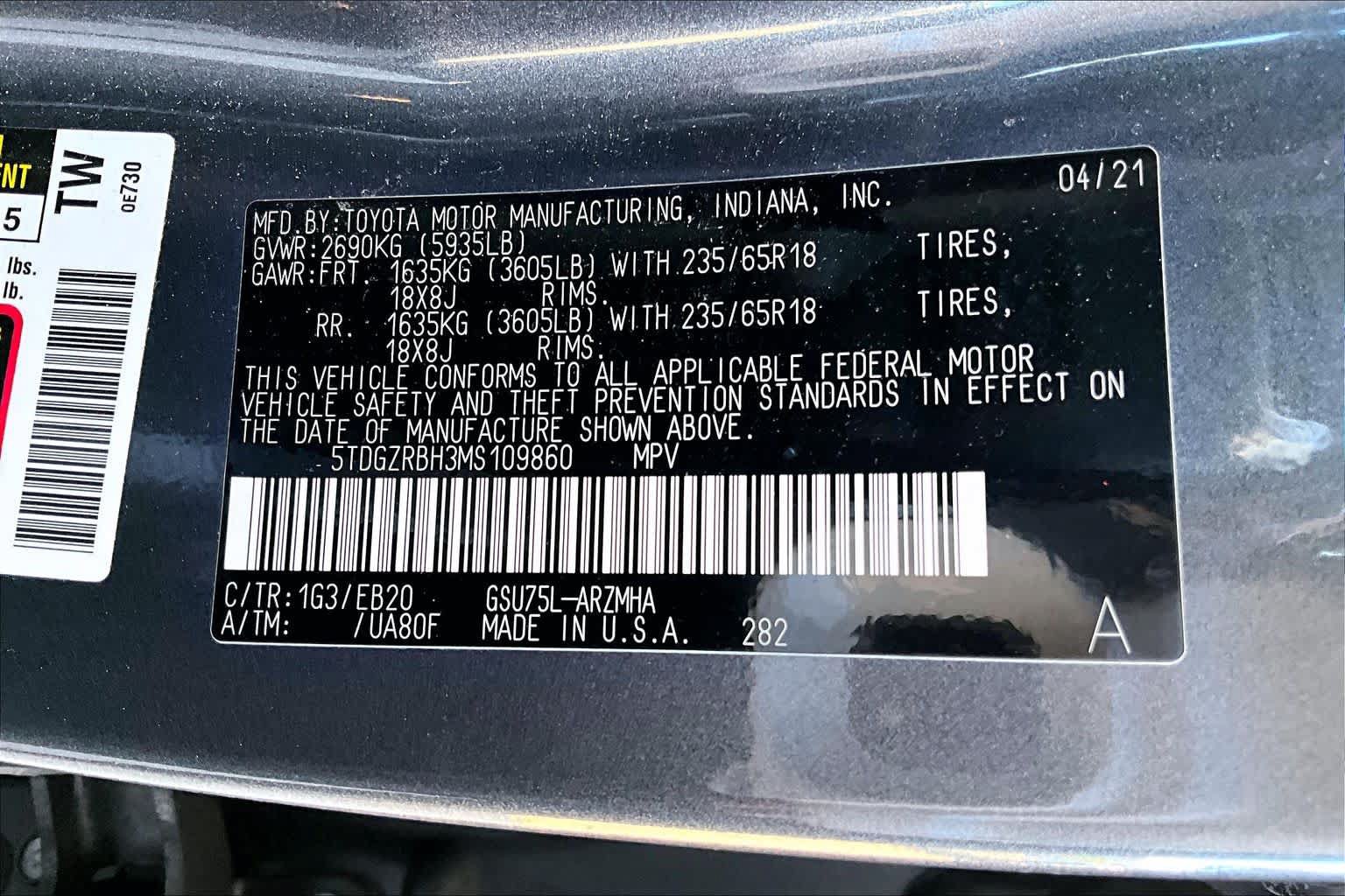 Used 2021 Toyota Highlander XLE AWD/4WD image 35