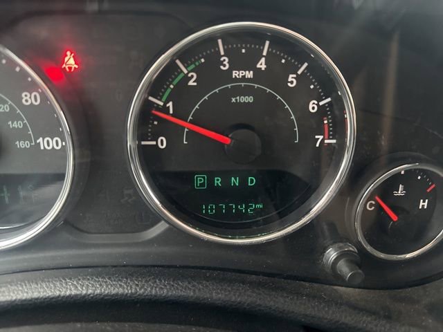 Used 2014 Jeep Wrangler Unlimited Sahara w/ Dual Top Group image 13