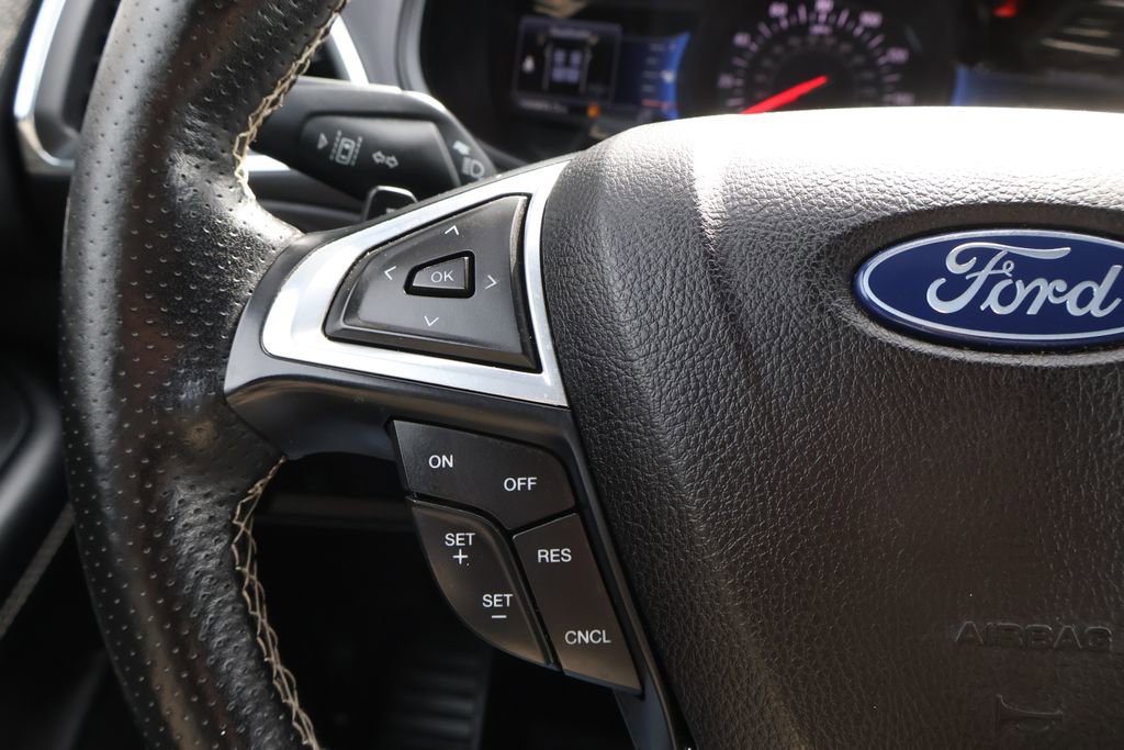 Used 2023 Ford Edge ST image 29