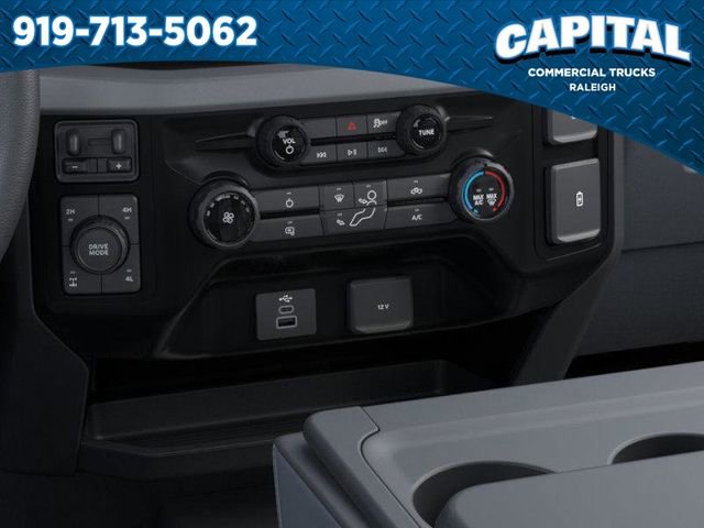 New 2026 Ford F250 XL w/ XL Chrome Package image 15