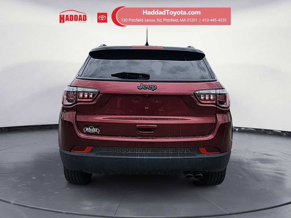 Used 2021 Jeep Compass Latitude image 4