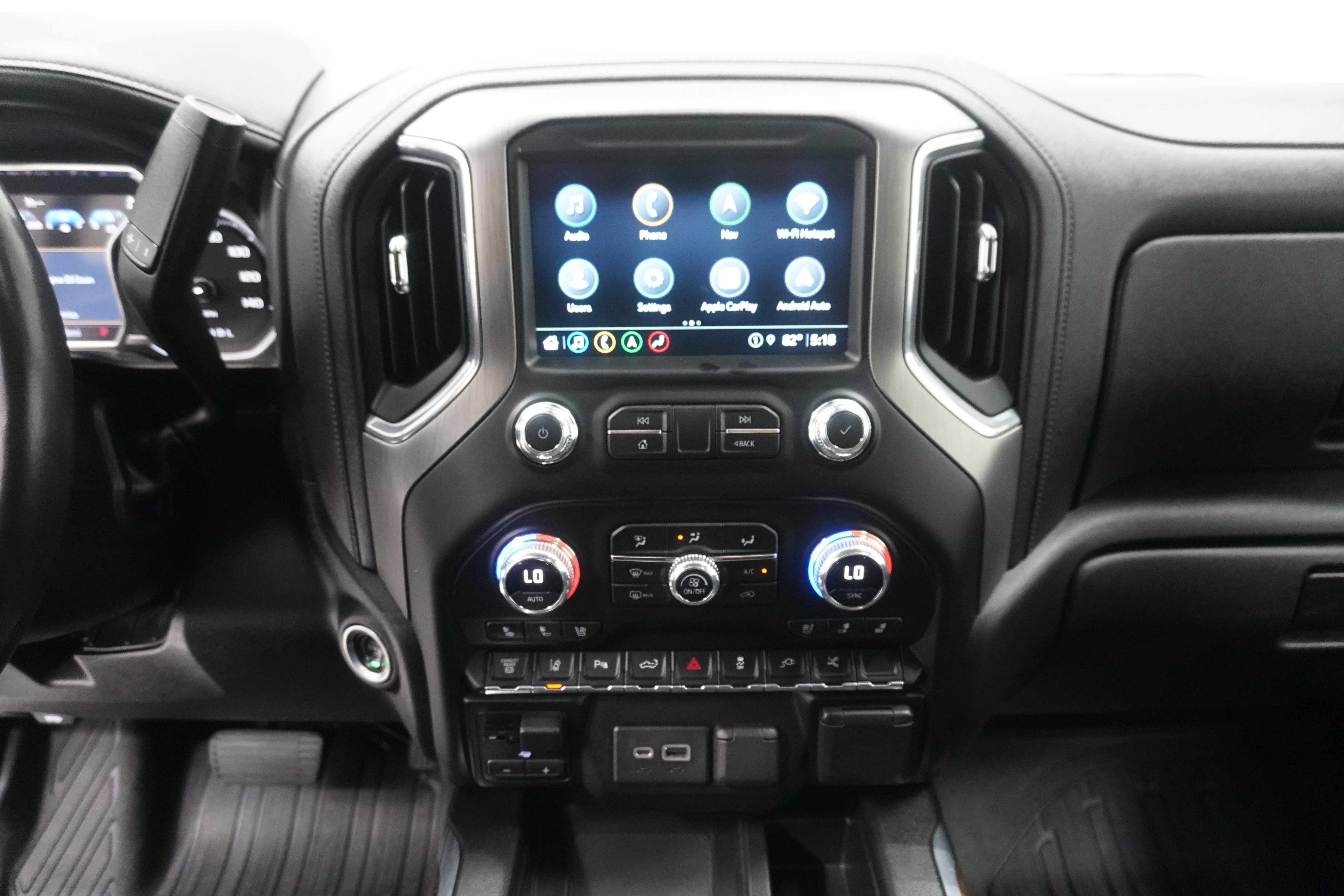 Used 2021 GMC Sierra 3500 Denali w/ Denali Ultimate Package AWD/4WD image 25