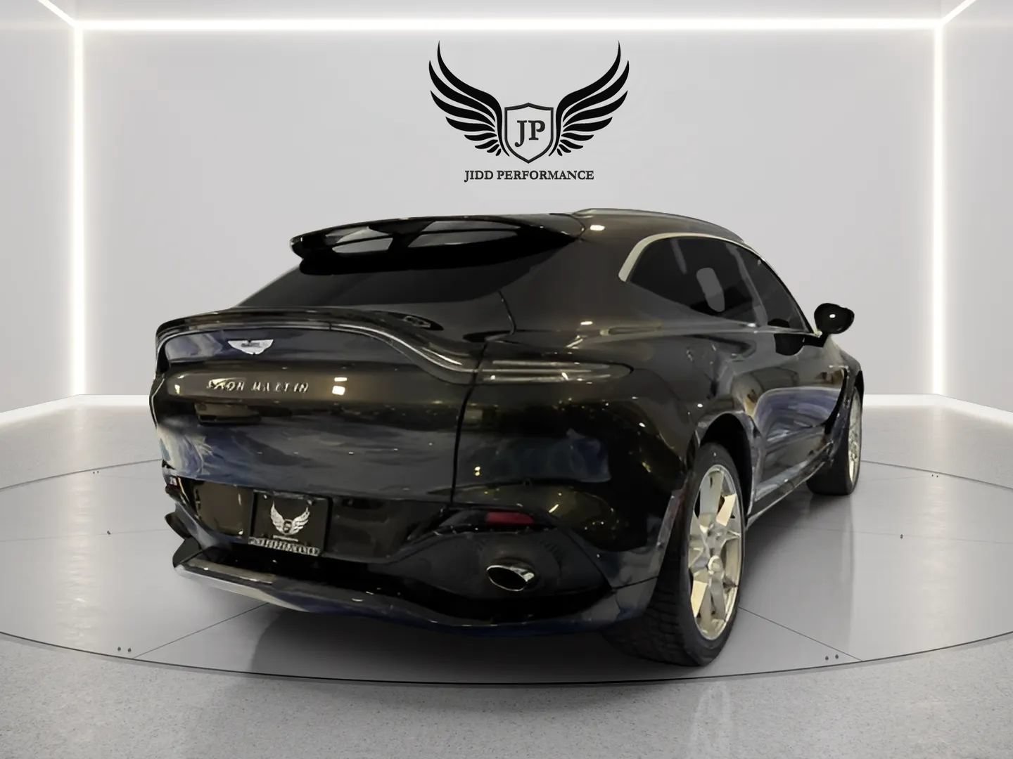 Used 2021 Aston Martin DBX AWD/4WD image 7