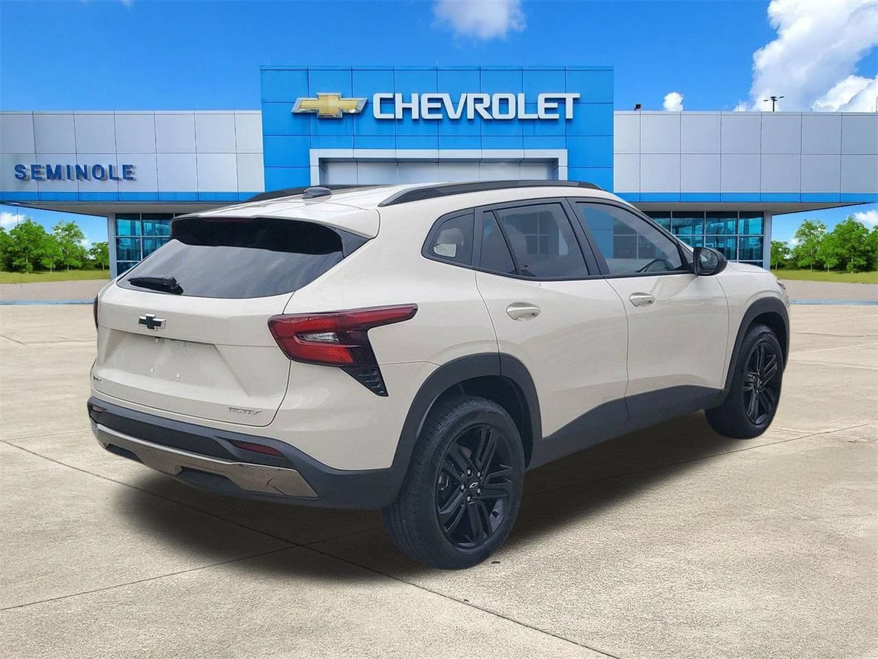 New 2026 Chevrolet Trax ACTIV w/ Sunroof Package FWD image 4