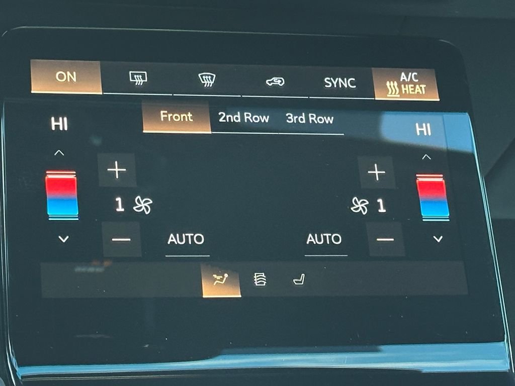 Used 2026 Cadillac Vistiq Sport w/ LPO, Floor Liner Package image 18