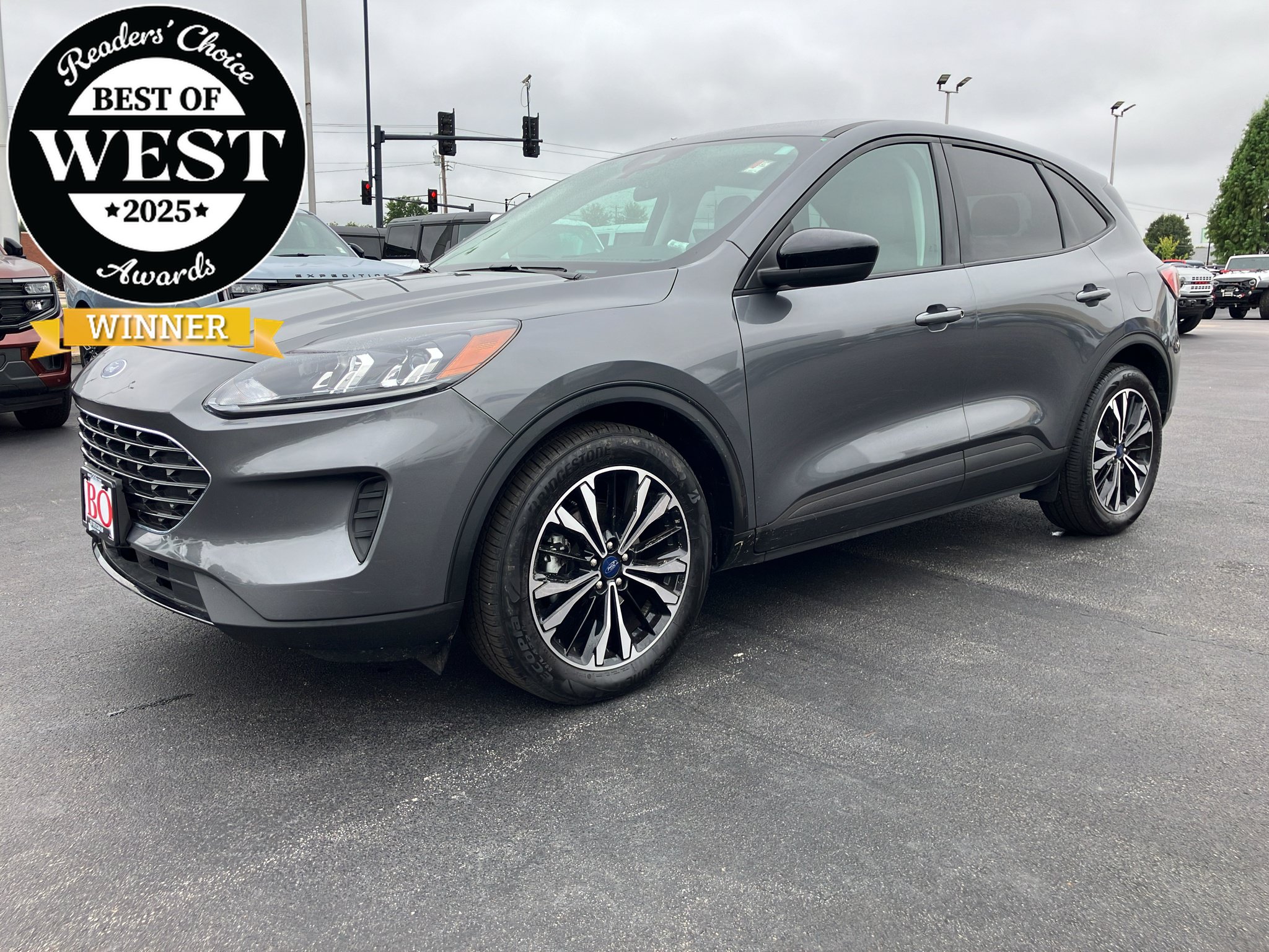 Used 2022 Ford Escape SE w/ SE Sport Appearance Package