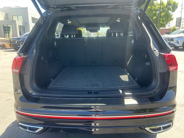 Used 2022 Volkswagen Tiguan SEL R-Line AWD/4WD image 18