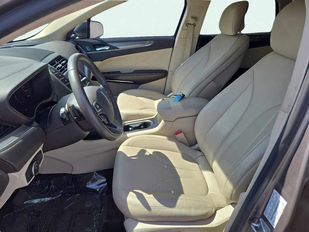 Used 2017 Lincoln MKC Premiere image 19