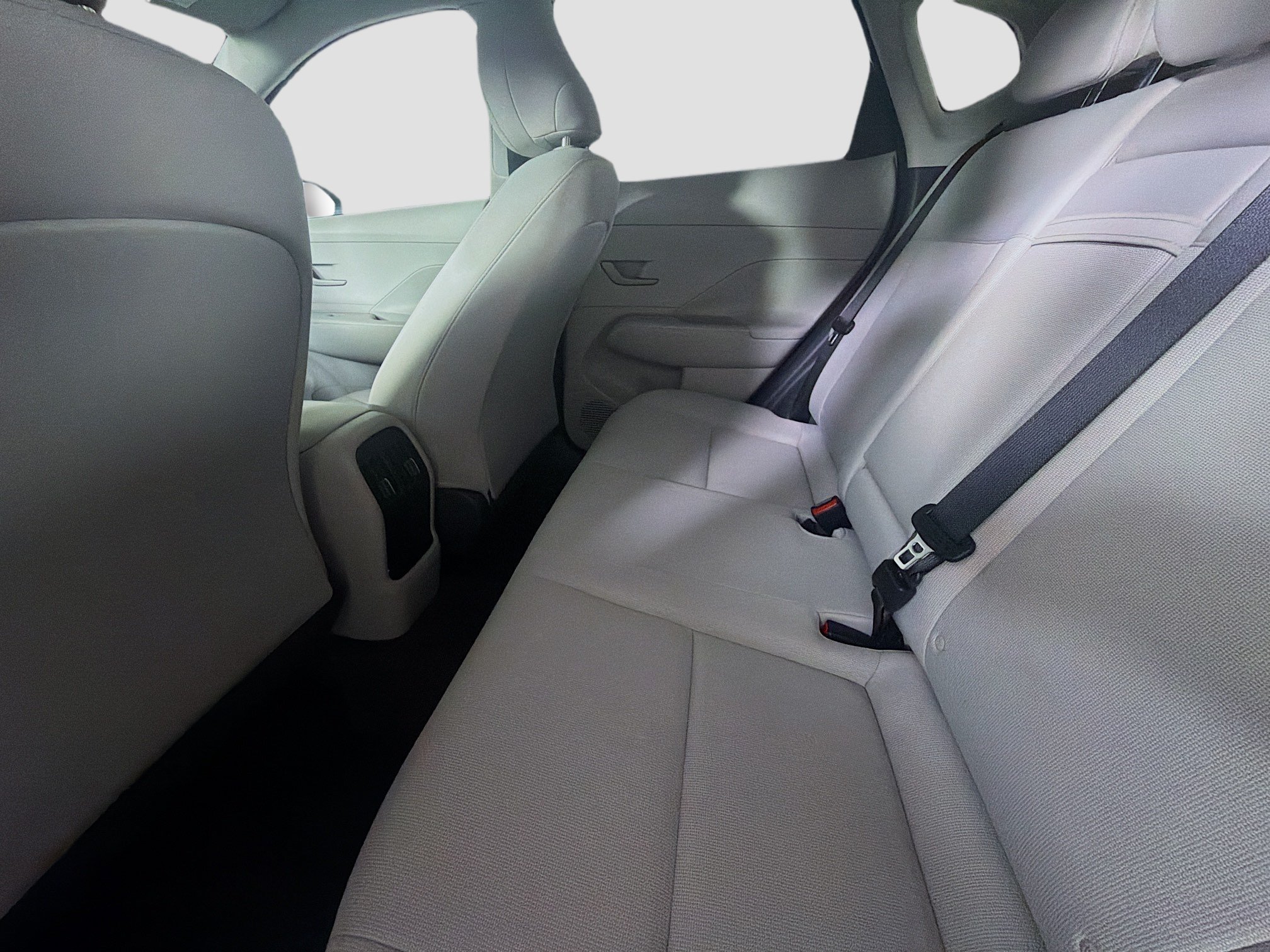 Used 2025 Hyundai Kona SEL FWD image 25