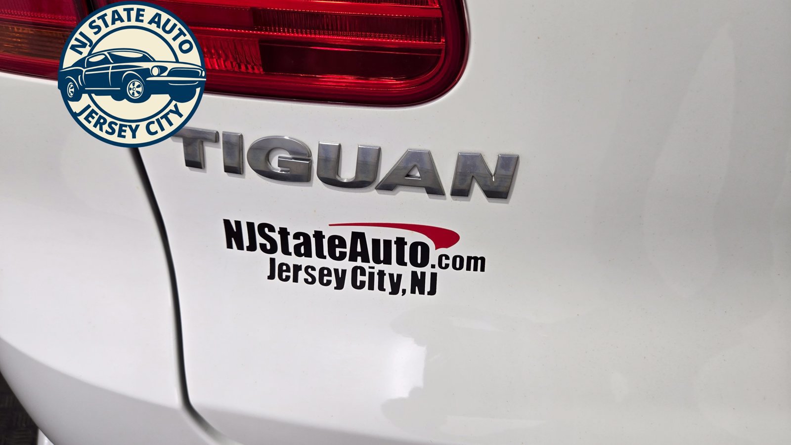 Used 2017 Volkswagen Tiguan Sport AWD/4WD image 32