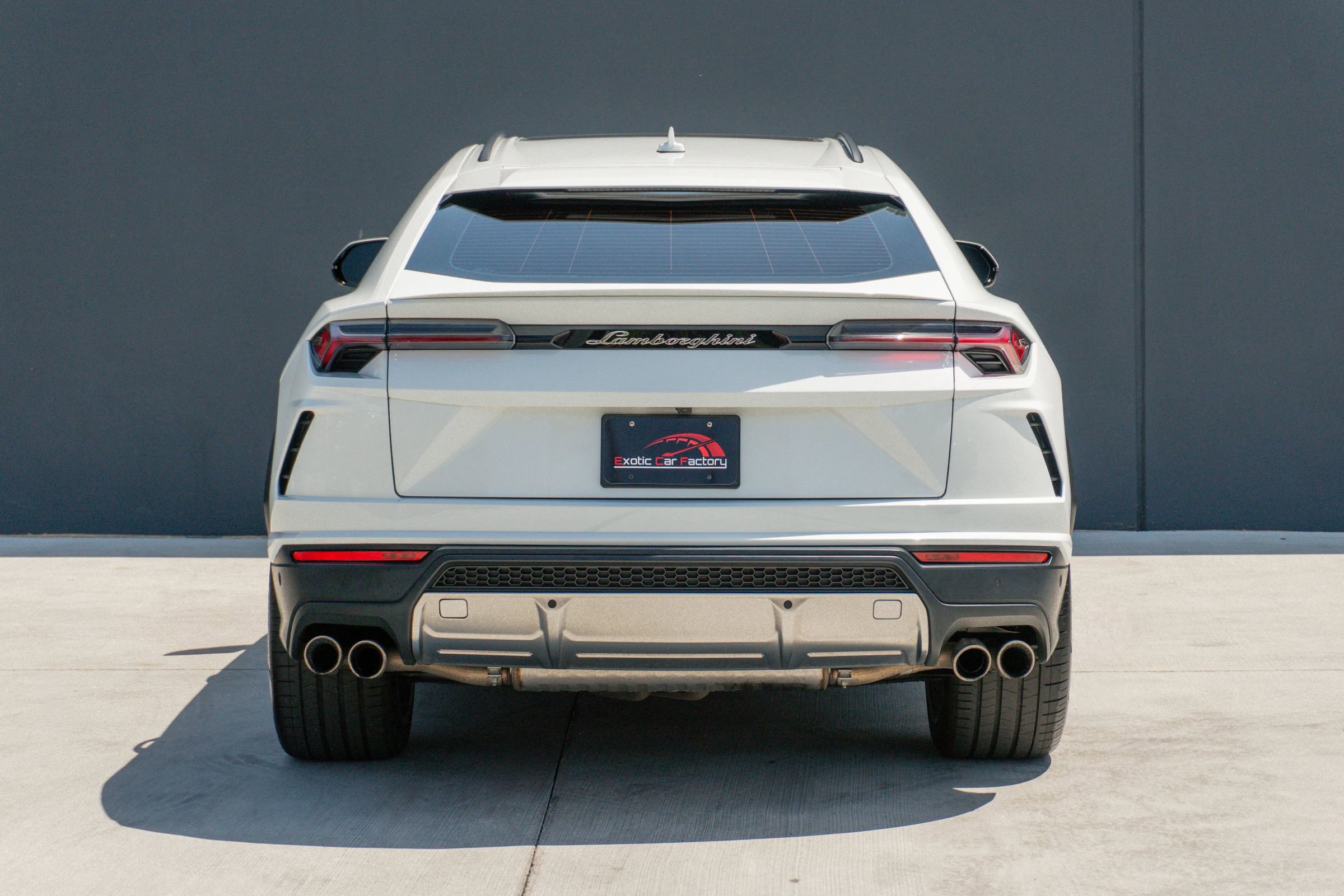 Used 2020 Lamborghini Urus AWD/4WD image 8