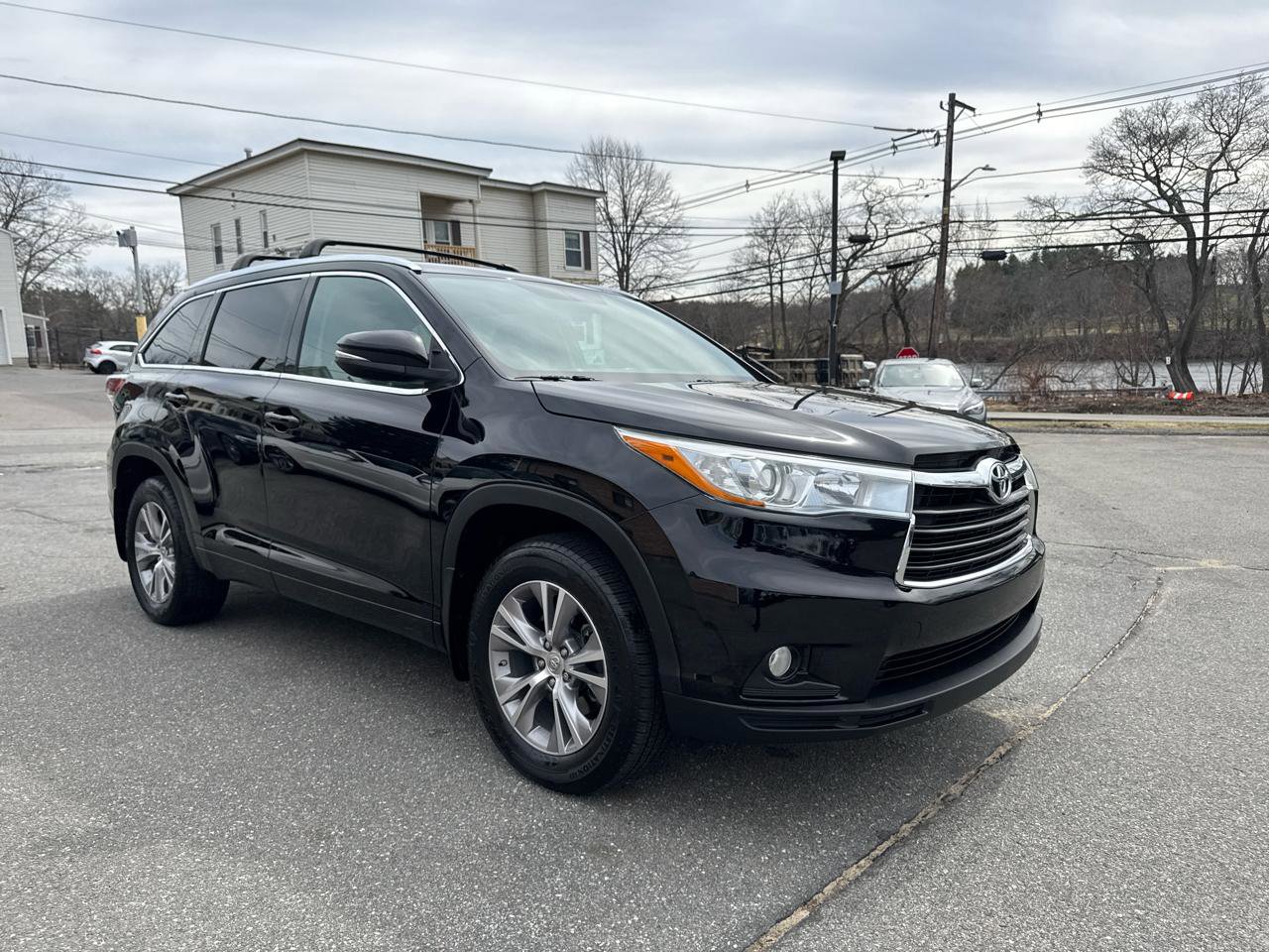 Used 2015 Toyota Highlander XLE image 6