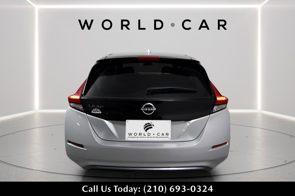 Used 2025 Nissan Leaf S image 6