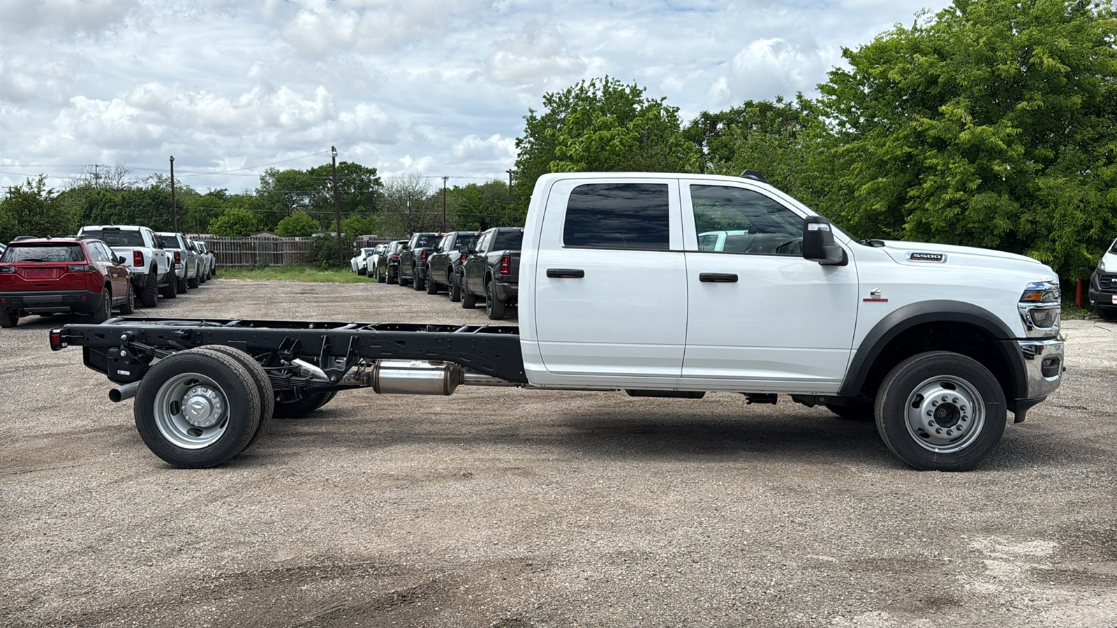 New 2026 RAM 5500 Tradesman w/ Chrome Appearance Group AWD/4WD image 6