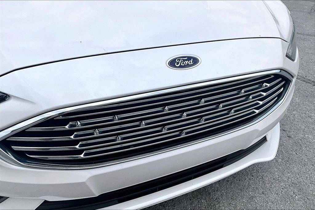 Used 2018 Ford Fusion SE w/ Fusion SE Technology Package image 30
