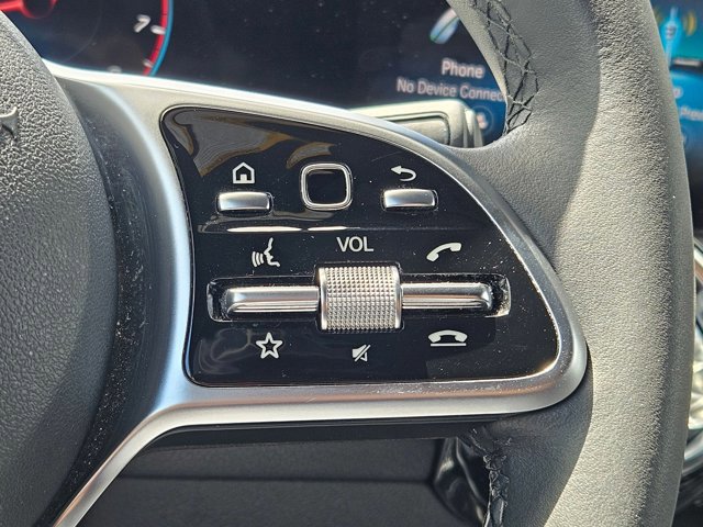 Used 2023 Mercedes-Benz GLB 250 image 11