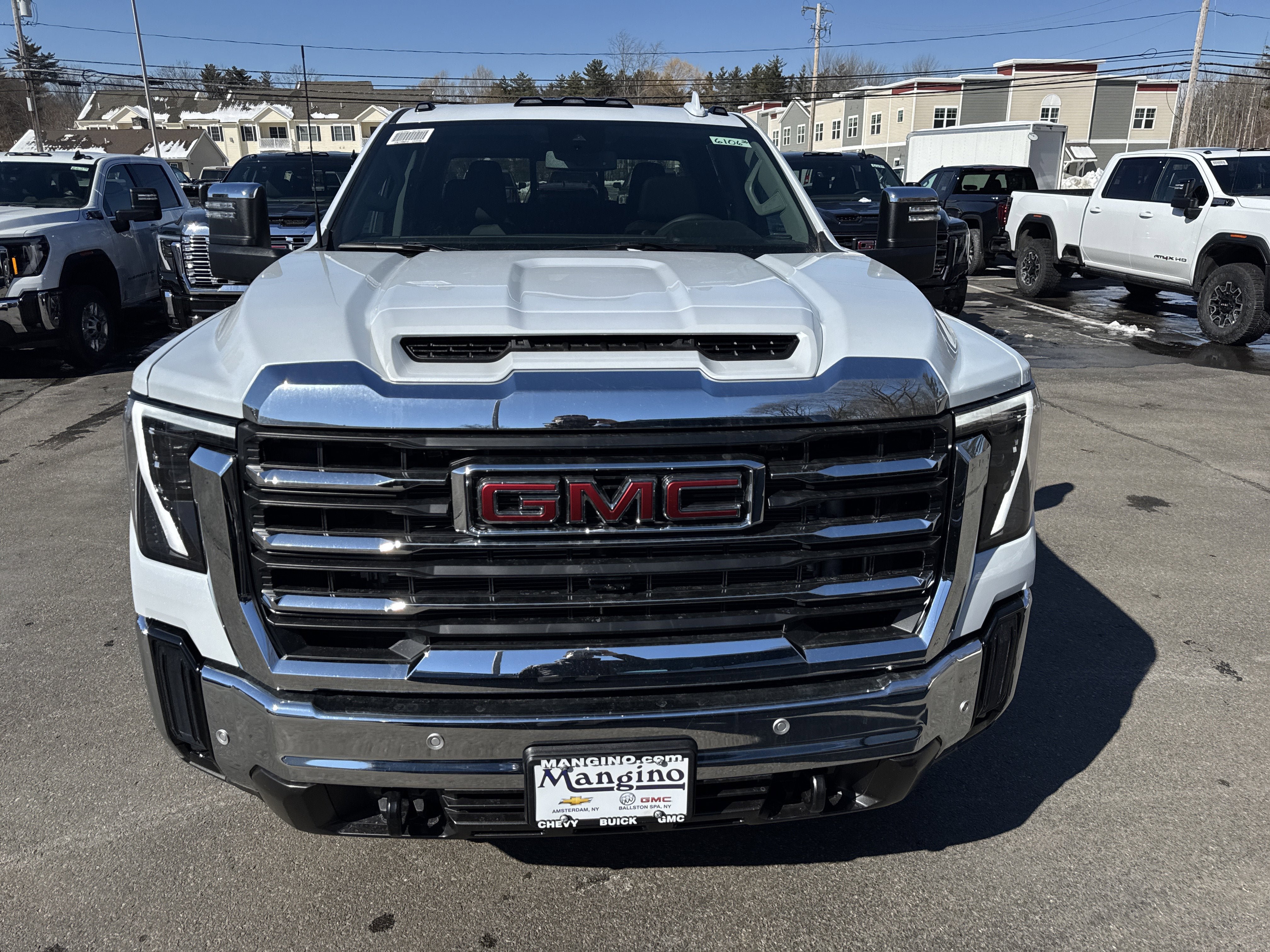 New 2026 GMC Sierra 3500 SLT w/ SLT Premium Package AWD/4WD image 10
