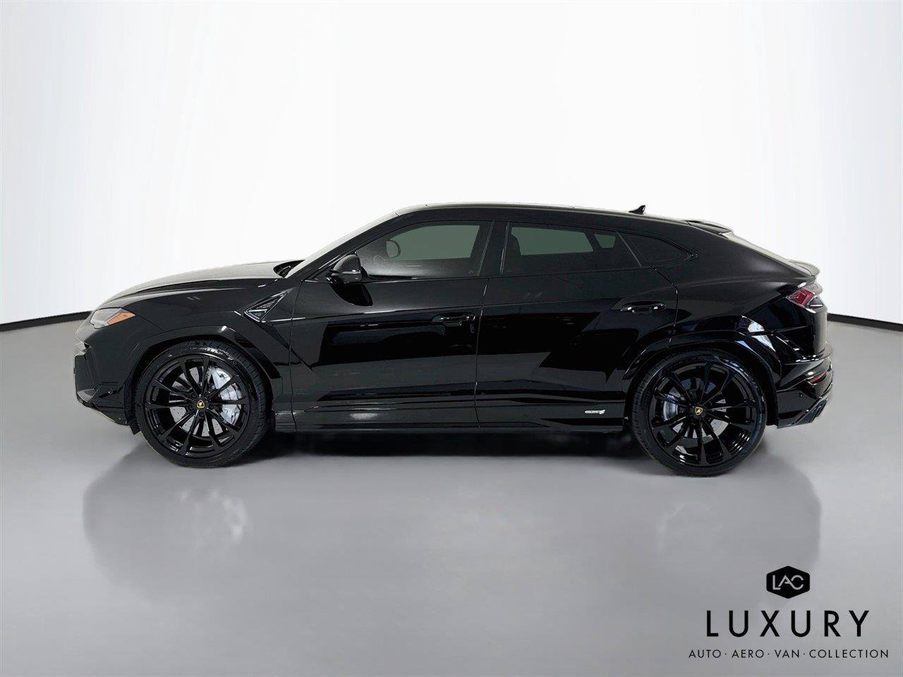 Used 2023 Lamborghini Urus S AWD/4WD image 9