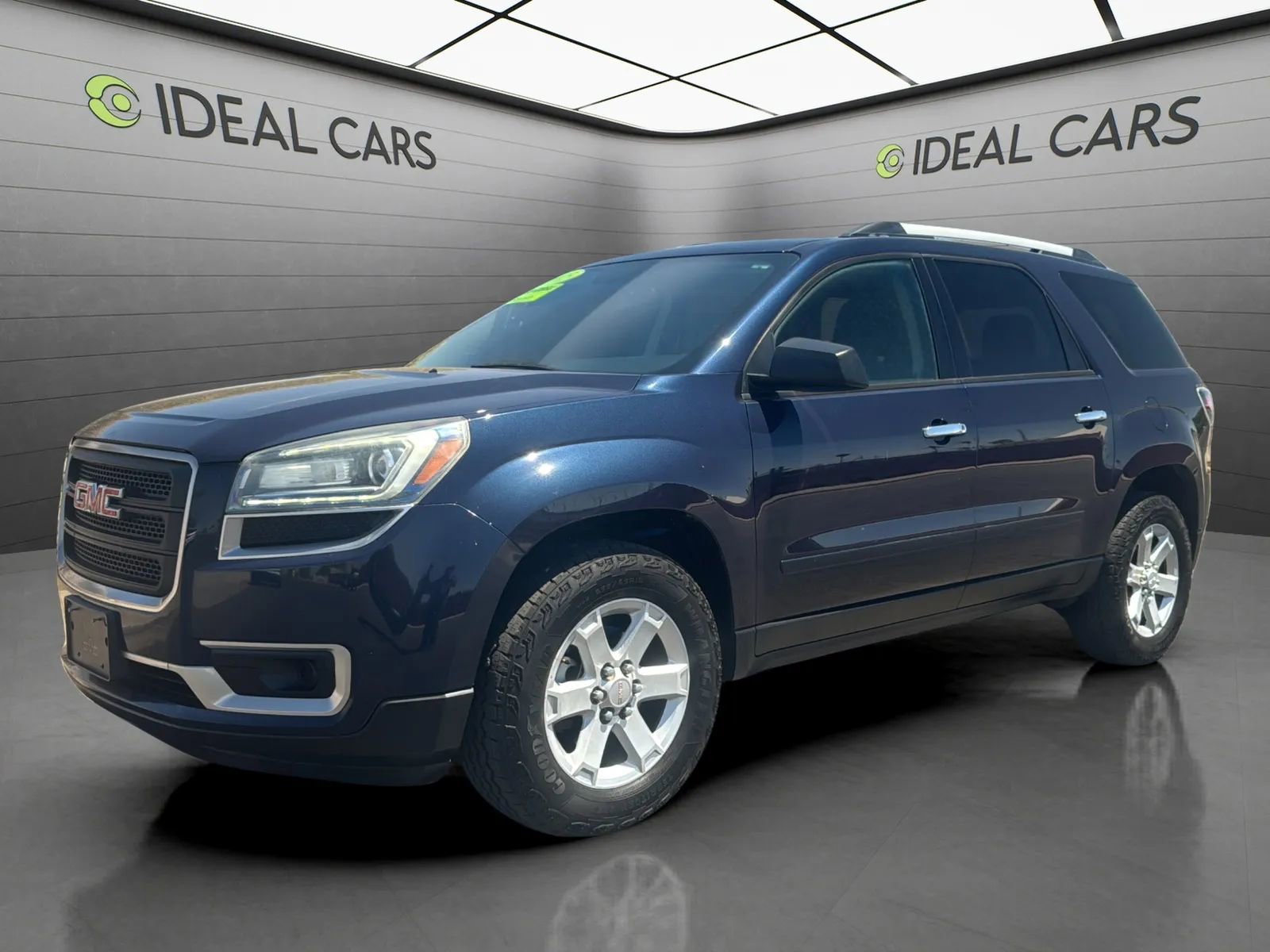 Used 2015 GMC Acadia SLE FWD image 1