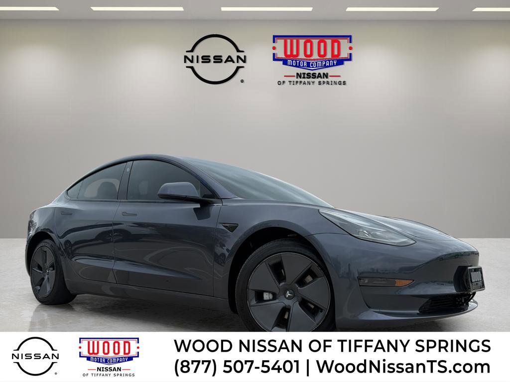 Used 2023 Tesla Model 3 Standard Range image 1