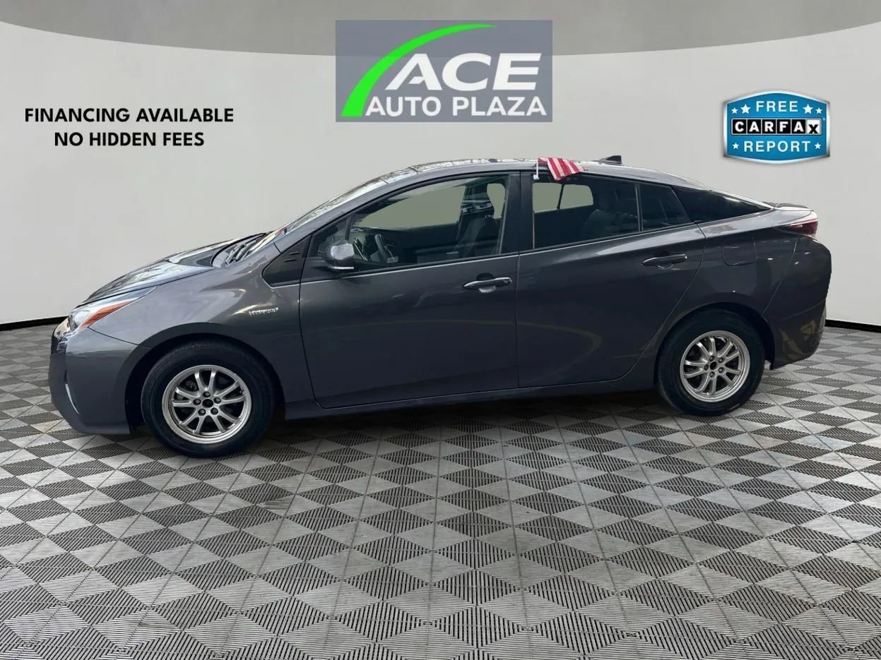 Used 2016 Toyota Prius Two image 8