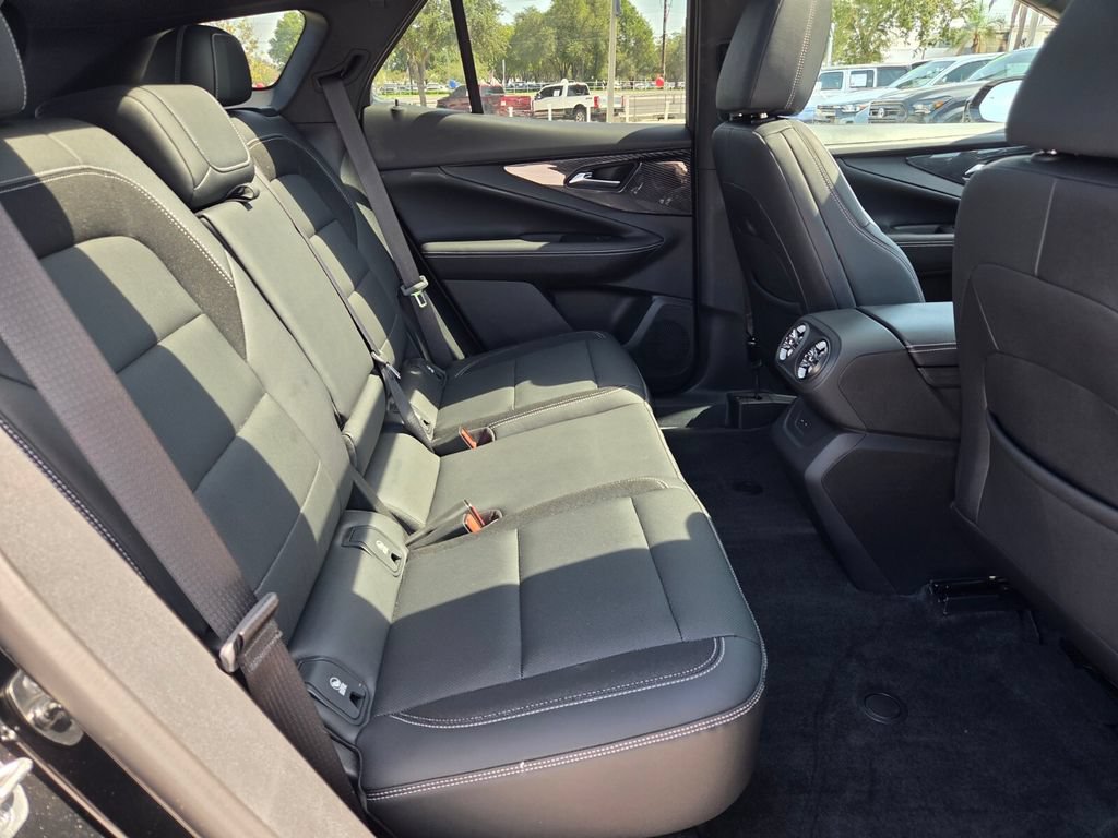 Used 2024 Chevrolet Blazer EV LT AWD/4WD image 15