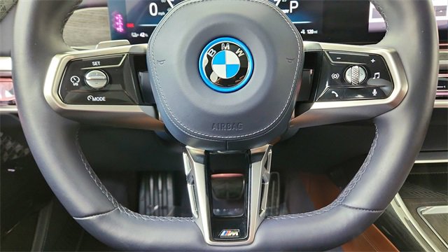 Used 2023 BMW i7 xDrive60 image 42