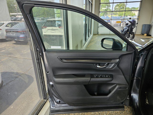 Used 2024 Honda CR-V LX image 17