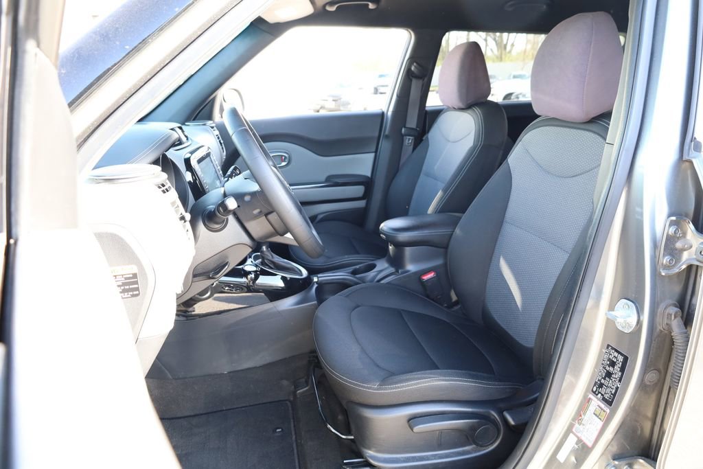 Used 2017 Kia Soul + w/ Audio Package image 9