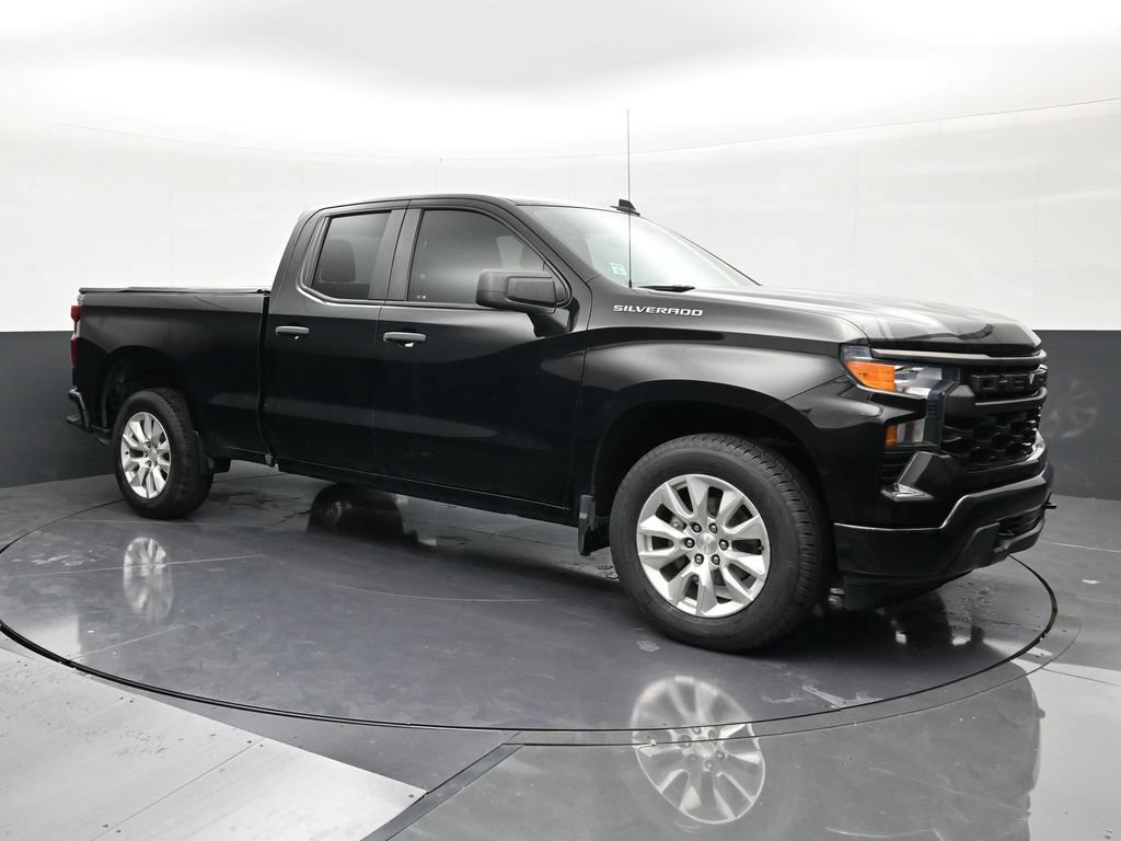 Used 2023 Chevrolet Silverado 1500 Custom RWD image 7