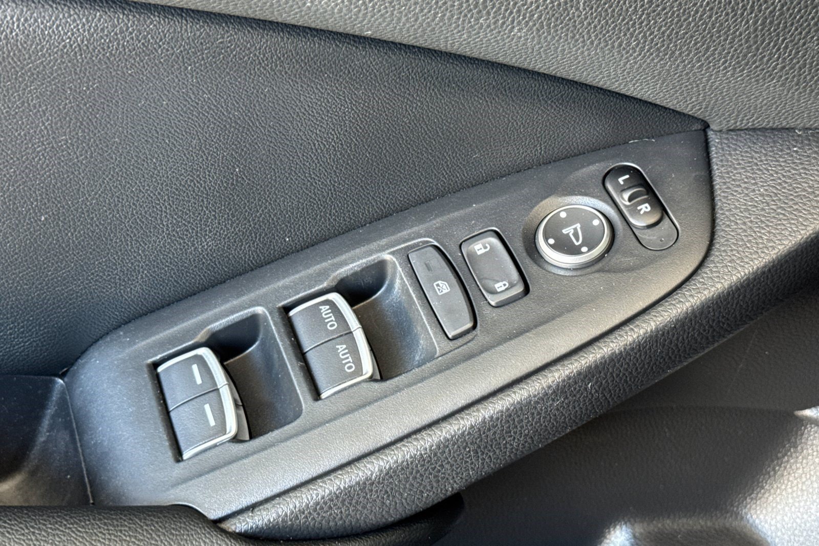 Used 2021 Honda Accord Sport image 13