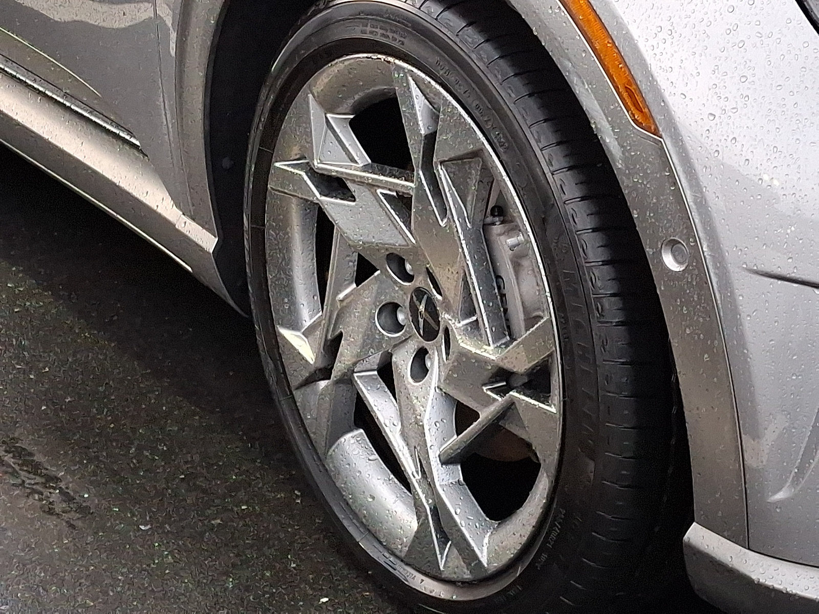 Used 2023 Genesis GV60 Performance AWD/4WD image 10