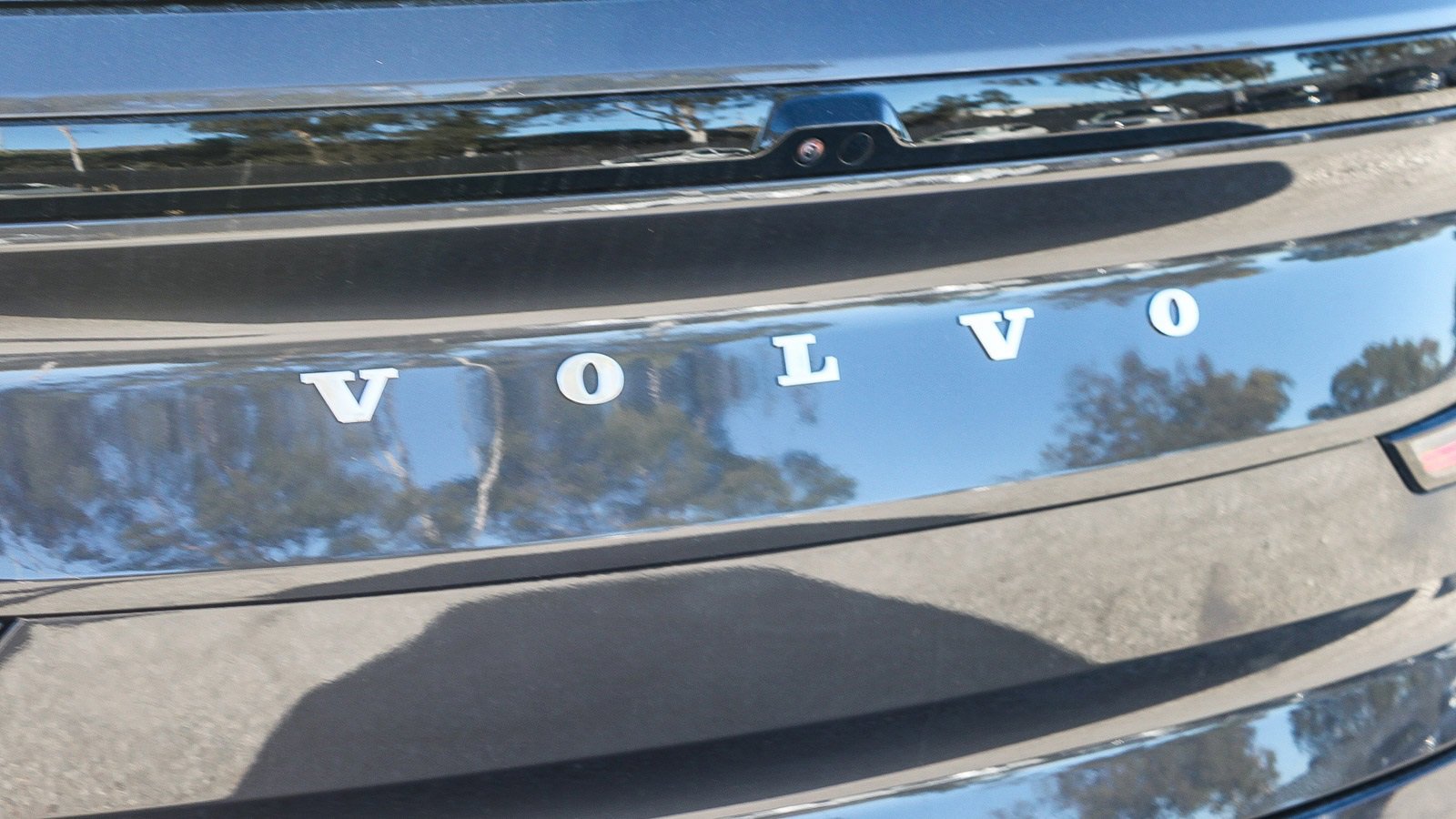 New 2025 Volvo EX90 Ultra w/ Protection Package Premier image 10