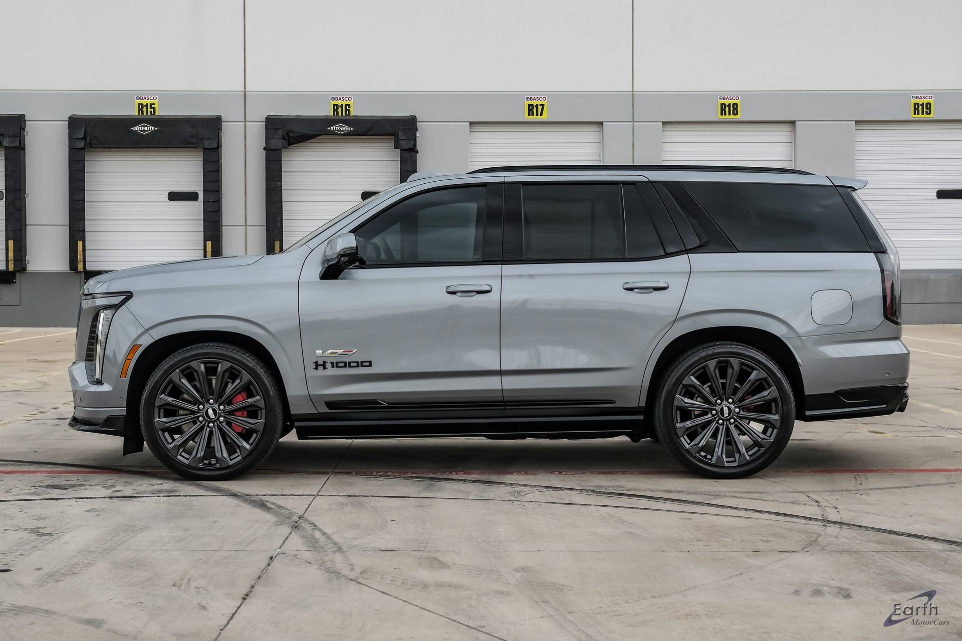 Used 2025 Cadillac Escalade V w/ LPO, Floor Liner Package AWD/4WD image 7