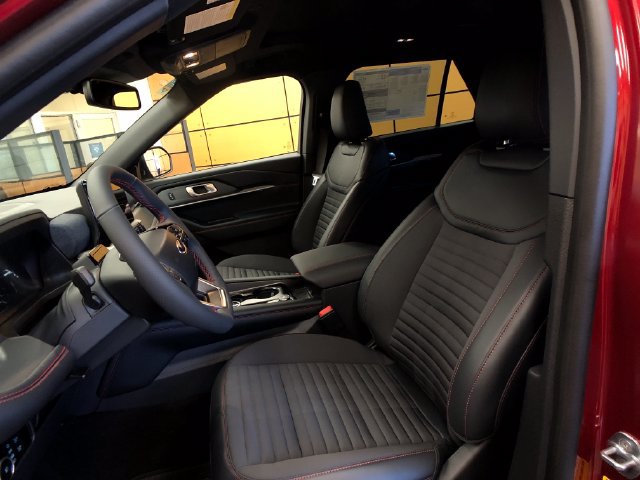 New 2027 Ford Explorer ST-Line w/ Premium Package AWD/4WD image 10