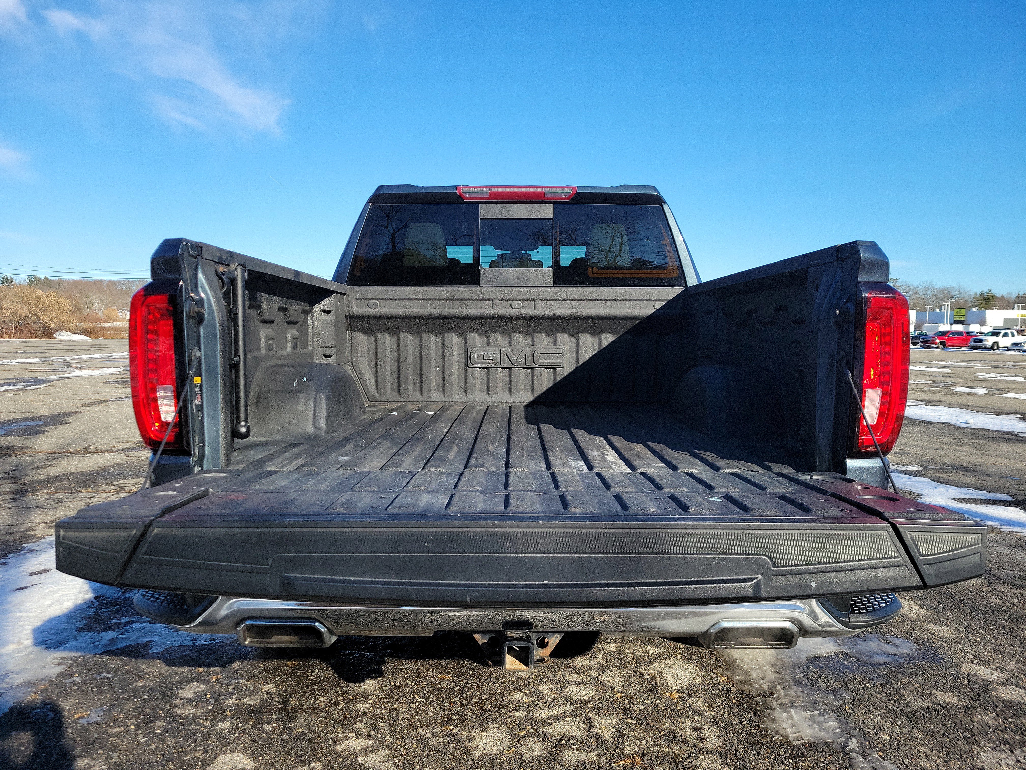 Used 2020 GMC Sierra 1500 SLT w/ SLT Premium Package image 17