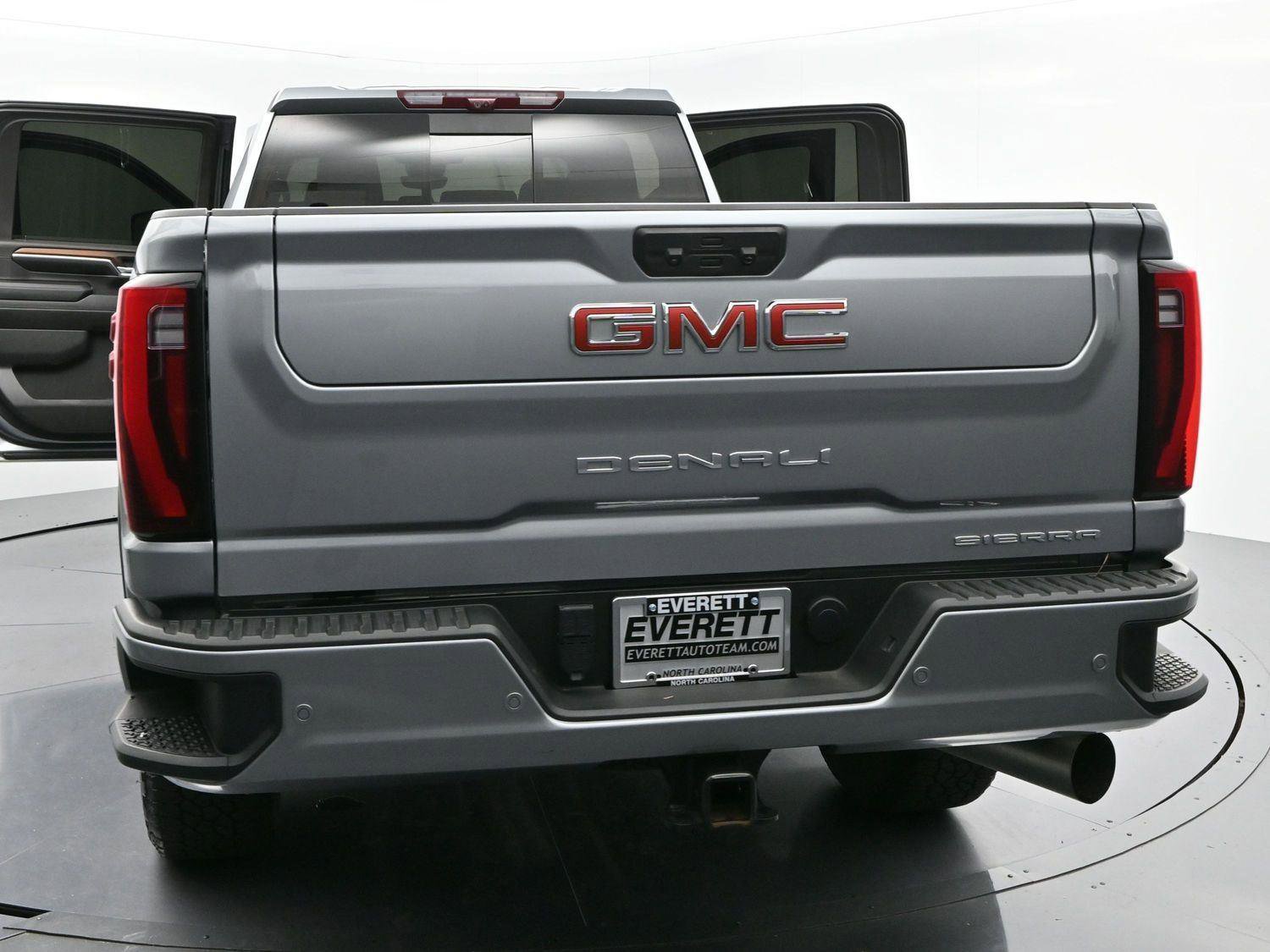 Used 2024 GMC Sierra 2500 Denali w/ Denali Reserve Package image 46