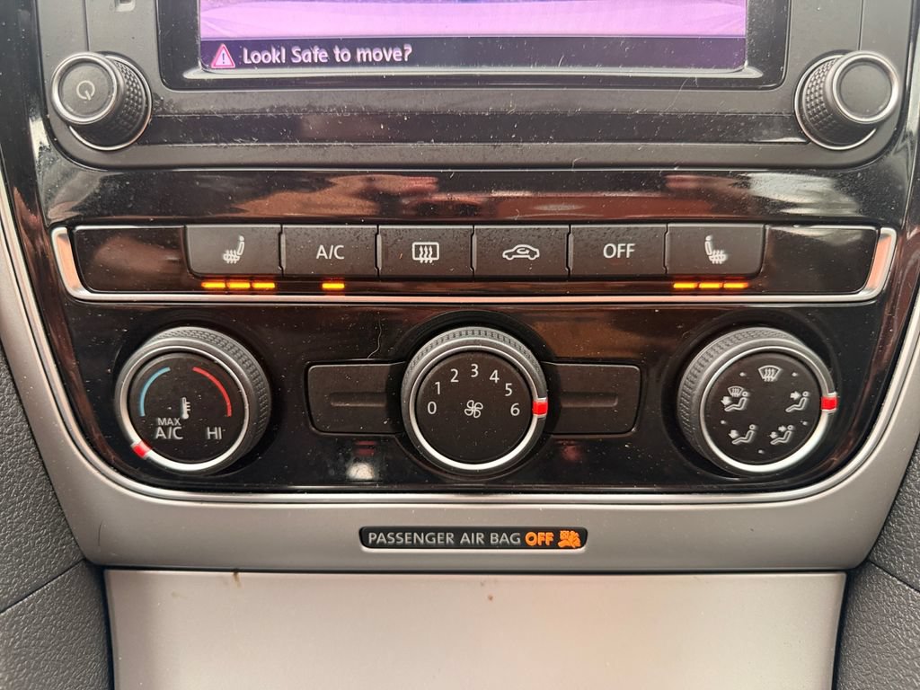 Used 2019 Volkswagen Passat 2.0T Wolfsburg FWD image 18