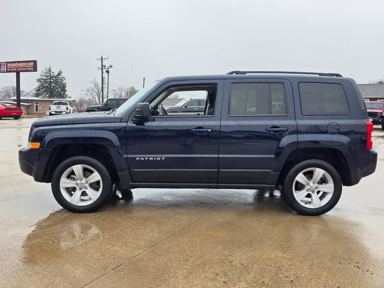 Used 2015 Jeep Patriot Latitude image 4