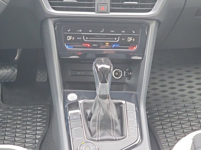 New 2026 Volkswagen Taos SE AWD/4WD image 20